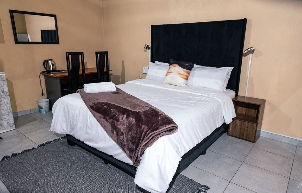 How to Pick the Right Hotel Room in Germiston When You Just Need a Stress-Free Stay at 166 Klipspringer Guest House